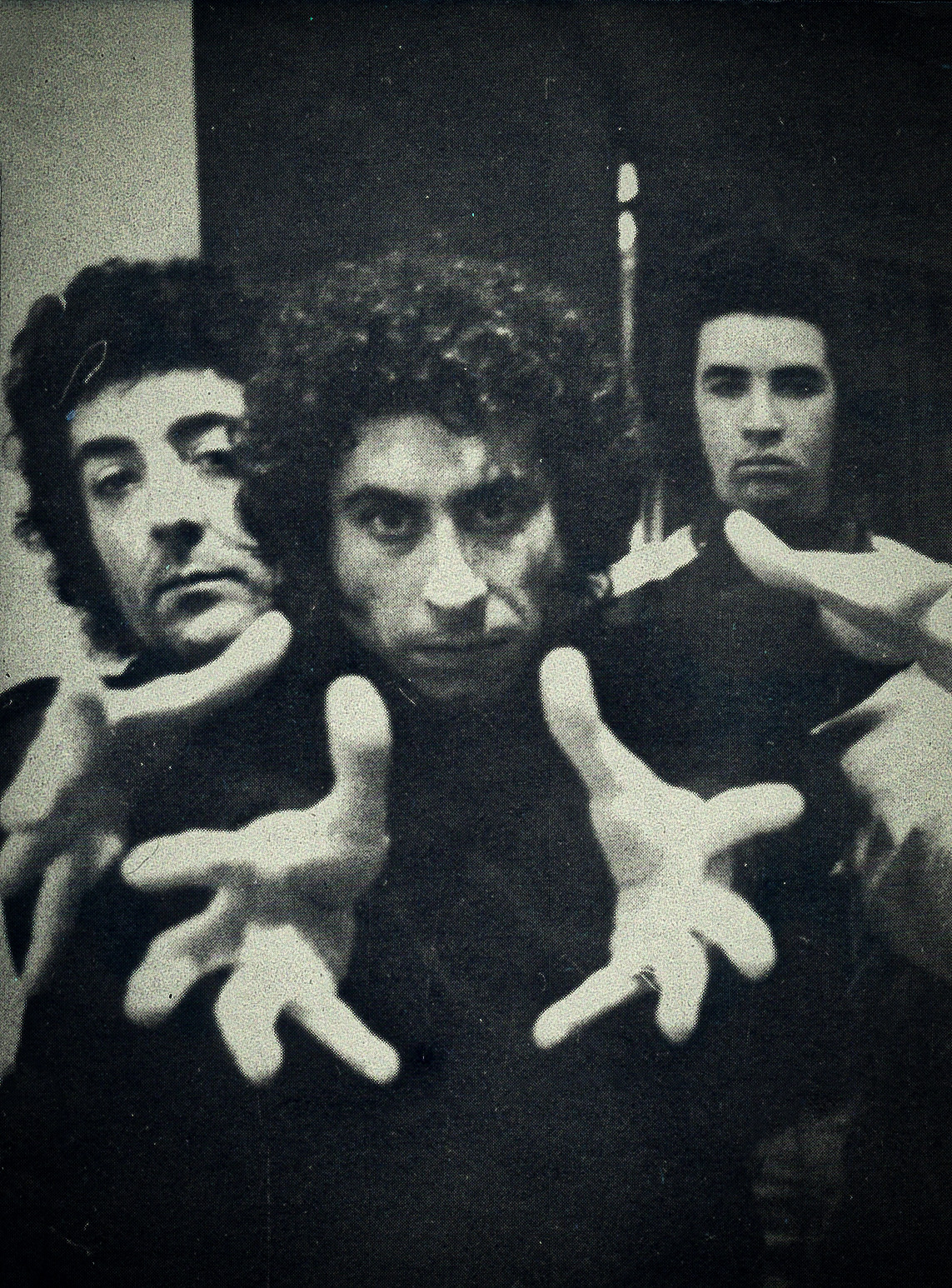 Mario Maya y Camelamos Naquerar: estética, artes visuales y memoria activa